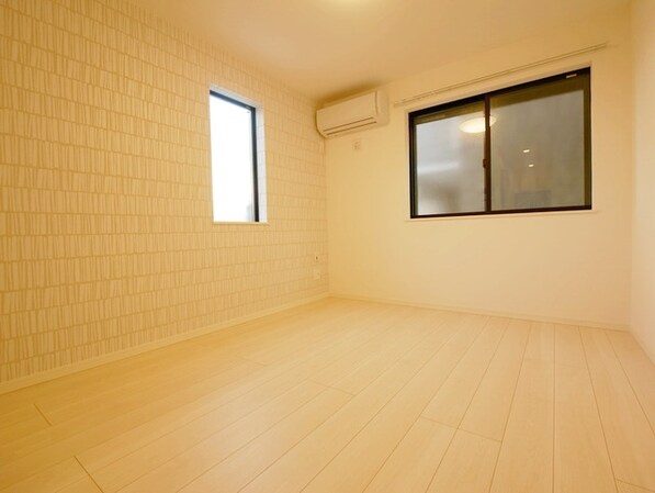 サイドガレージ矢部の物件内観写真